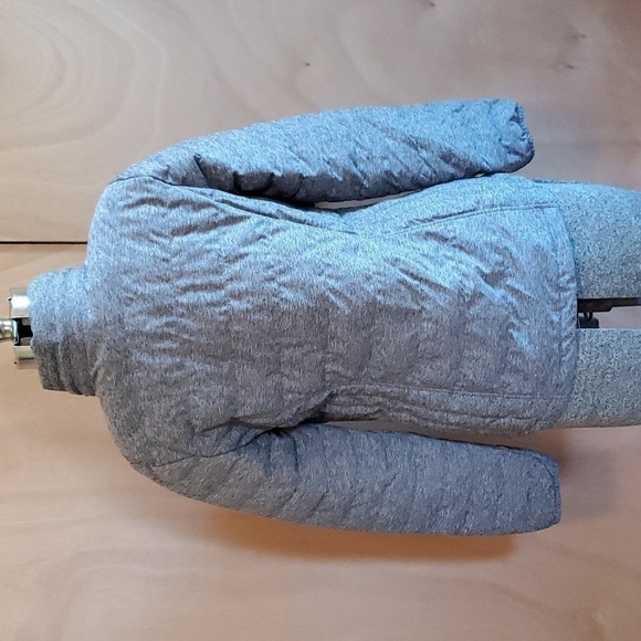 Down Jacket - Picture 2 of 4